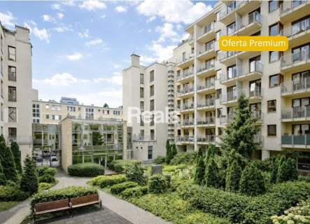 3- pokojowy apartament z balkonem w Centrum.