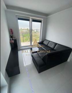 2 Pokoje Zielona Okolica Komunikacja Duzy Balkon