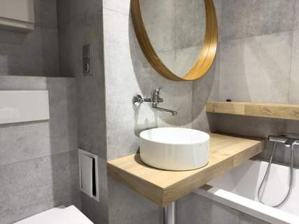 Odświeżone 2 POKOJE NA WYNAJEM 52 M2 JEDNOSTKA E
