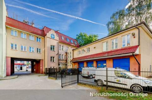 Budynek biurowo-usługowy w centrum miasta