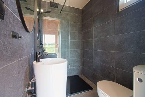 Dwa domki nad jeziorem, sauna, bania, basen, staw