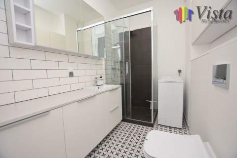 2 pokoje w Apartamentowcu, w pełni umeblowane