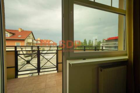 Komfortowe 2 pokoje na Partynicach. Duży balkon, winda z poziomu...