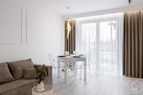 Stylowy apartament z ogródkiem os.Karolinki