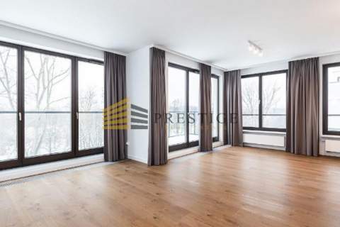 Ekskluzywny 4-pokojowy penthouse z tarasem na dach
