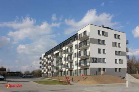 4-pokojowe mieszkanie, komórka, miejsce w hali i naziemne, balkon