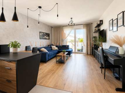 Stylowe 60 m dwa balkony miejsce postojowe