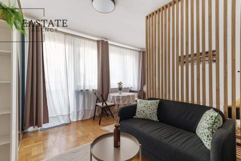 Kawalerka, Rondo ONZ, komfortowe, balkon