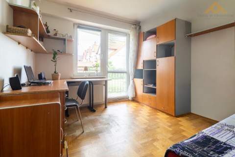 Parter, 2 balkony i widok na zieleń. Przestronne 63 m2 ,ul. Kanta