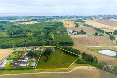 DOM 382 m2 Z DUŻĄ DZIAŁKĄ 1,04ha, TYLKO 3 KM OD MORZA