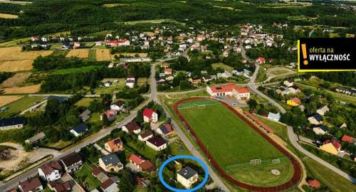 Dom przy stadionie-przestrzeń do aktywnego życia