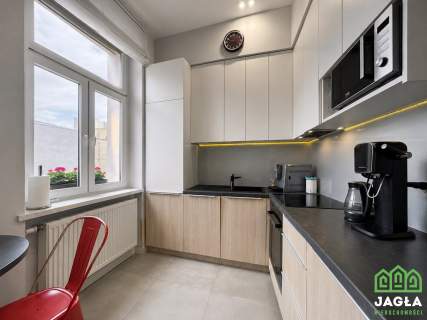 Dworcowa16 po remoncie balkon parking 63 m