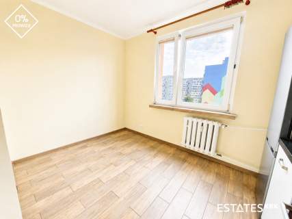32,3 m balkon możliwość 2 pokoi