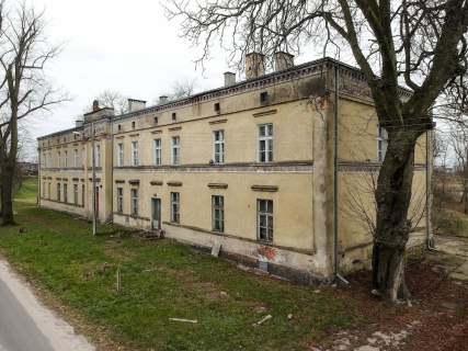 99% bonifikaty na zabytkowy pałac w Ogardach