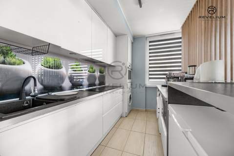 3 POKOJE BALKON 2 MIEJSCA HALA