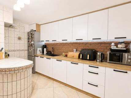 Radomsko 4 pokoje działka 1401 m2 do zamieszkania