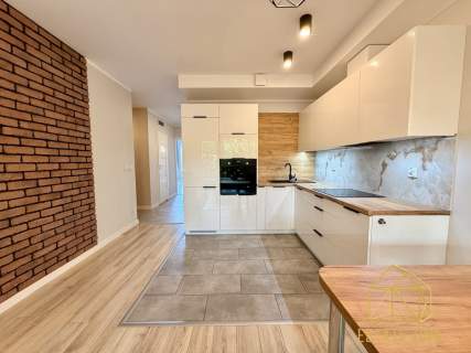 3 pokoje 65 m 2 Balkony Garaż Bajeczna