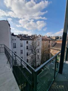STARE MIASTO - 2 POKOJE - MIESZKANIE FRONTOWE