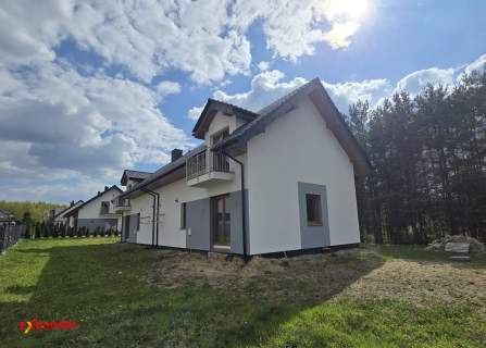 Dom blisko szkoły w Wierzchowisku