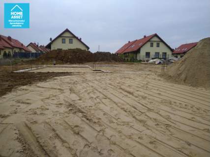 Działka 1001 m z rozpoczętą budową domu 155 m2