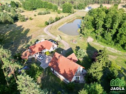 Posiadłość 200m2 z Własnym Stawem i Linią Lasu 1ha