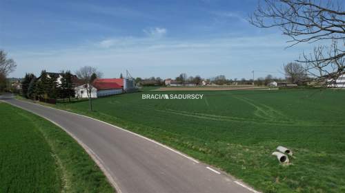Działka budowlano-usługowa Wezerów, Słomniki
