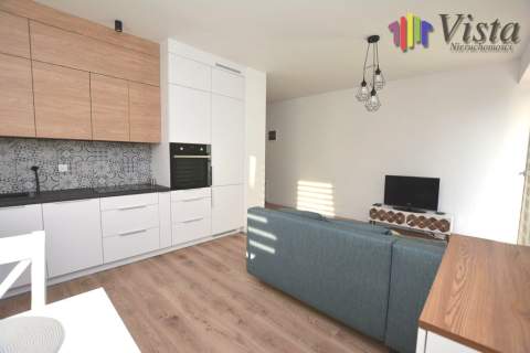 2 pokoje w Apartamentowcu, w pełni umeblowane