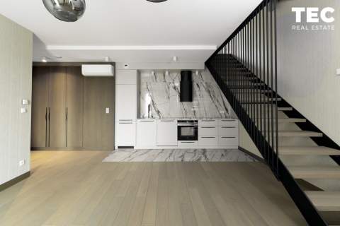 Dwupoziomowy apartament premium z widok na Wawel