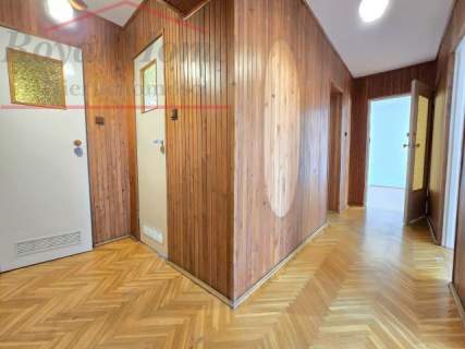 Przestronne w pełnym rozkładzie 3-pok. z balkonem.