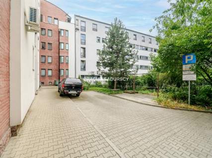 ŚWIETNA LOKALIZACJA 2-POKOJOWE Z BALKONEM