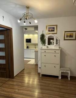 63 m 3 pokoje garderoba balkon garaż
