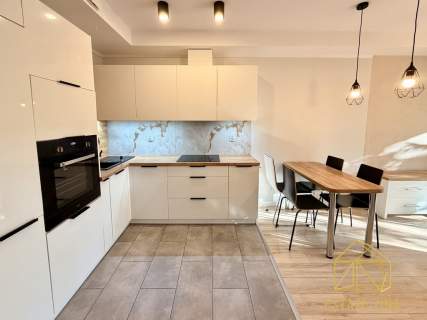 3 pokoje 65 m 2 Balkony Garaż Bajeczna