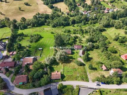 Budowlana działka w Golkowicach, Prąd, gaz, woda