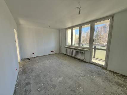 3 pokoje Targówek   balkon, piwnica, nowy prąd