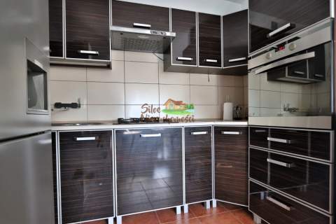 2 pokojowe mieszkanie, klimatyzacja, balkon.