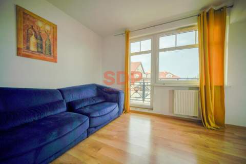 Komfortowe 2 pokoje na Partynicach. Duży balkon, winda z poziomu...