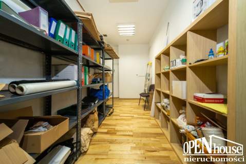 Lokal Karlino   Plac Jana Pawła II 13 64,43 m 