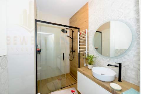 Nowoczesny apartament z garażem