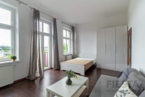 kawalerka z balkonem Wilda ul. Dolina 38 m