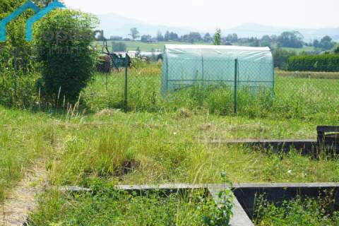 Działka budowlana 1012 m2, z fundamentami I Opoka Nieruchomości