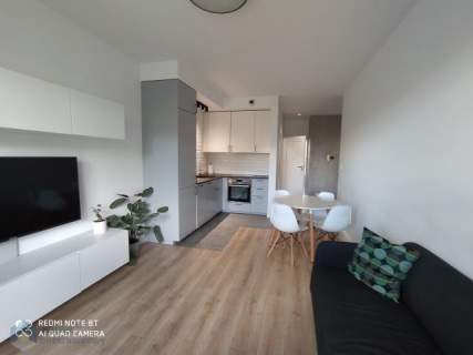 3 pokoje w apartamentowcu z garażem, przy metrze