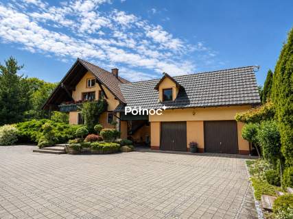 Dom mieszkalny 7 apartamentów działki
