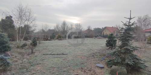 ATRAKCYJNA DZIAŁKA Z WIDOKIEM NA JEZIORO