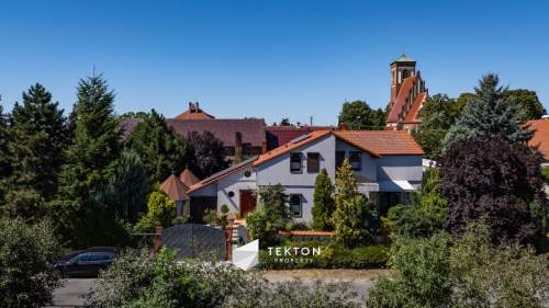 DOM Z OGRODEM 219,8 m 5 POKOI 2 ŁAZIENKI