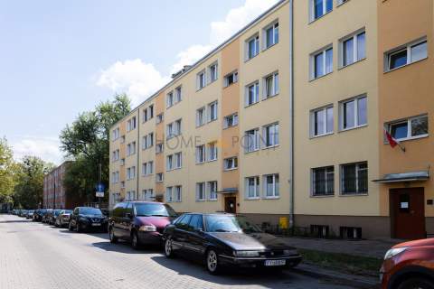 przytulna kawalerka z balkonem na Grochowie