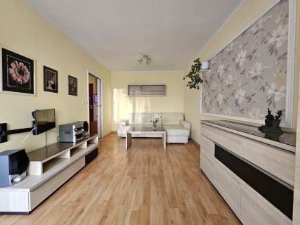 Kawalerka 33 m2, balkon 4m2, 1 piętro winda wolne