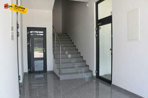 Lokal parterowy 150m2 - ul. Podbipięty, Czyżyny