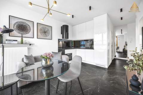 2 pokoje, parking, balkon, 10 min do centrum