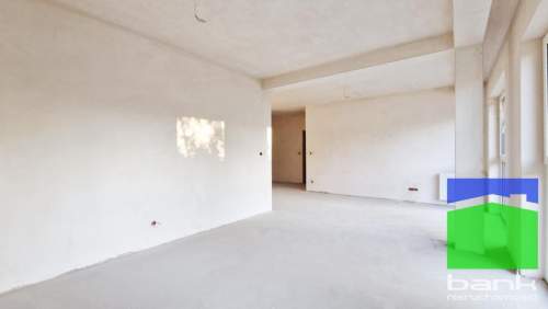 Pabianice - lokal 4 pok. 78,72 m2 ul. Warszawska