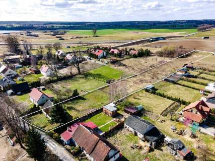 Wyjątkowa działka z domem w atrakcyjnej lokalizacj